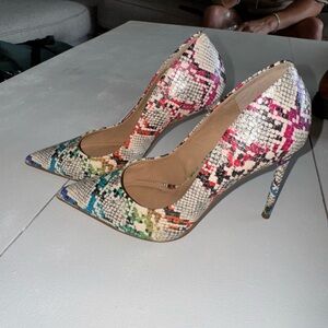Steve Madden Vibrant Snakeskin Heels
